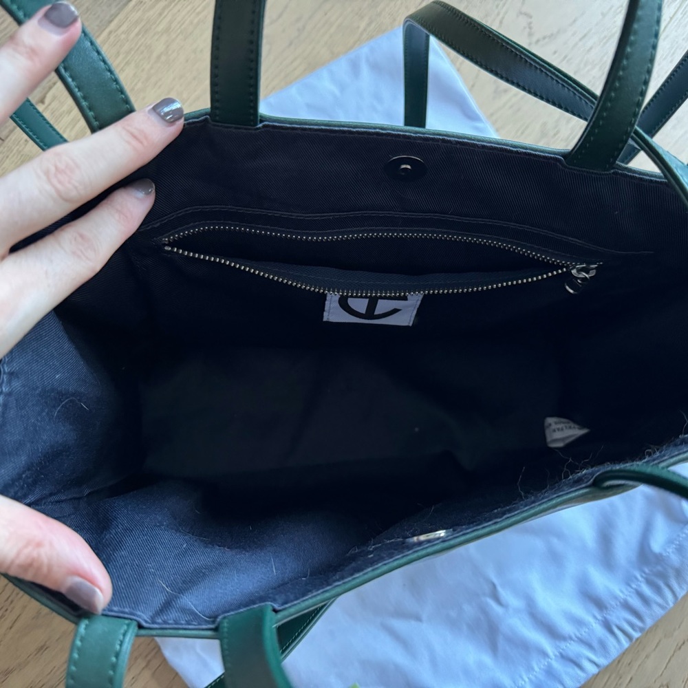 Telfar Medium Olive Bag - Picture 4 of 6